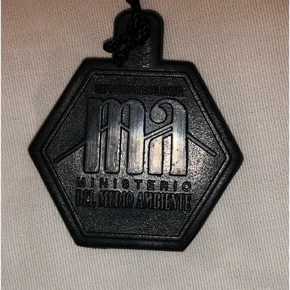 Red Crocodile Genuine Women's Wallet - Picture 5 of 10